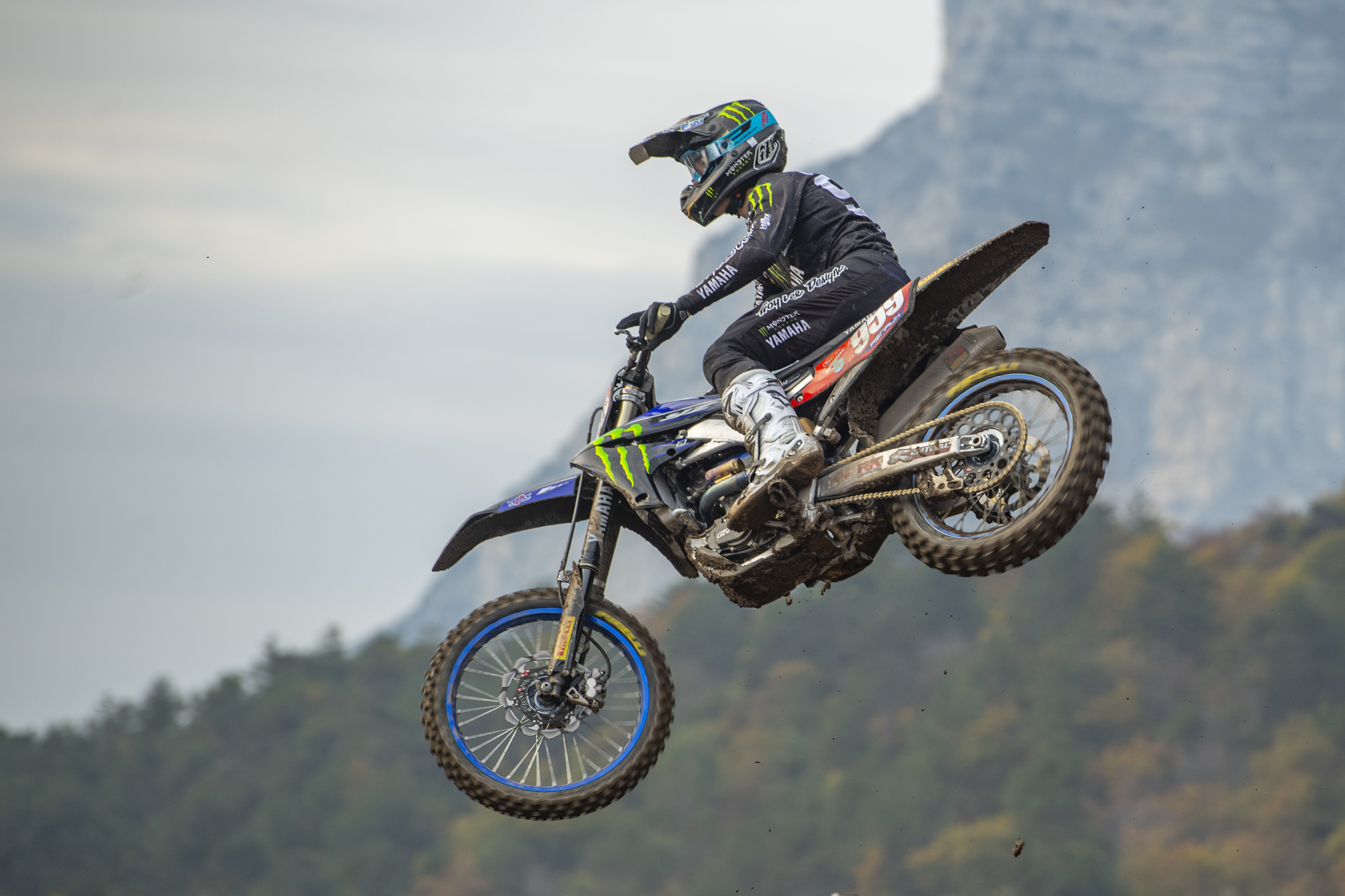 Maxime Renaux Crowned MX2 World Champion after Stunning Grand Prix