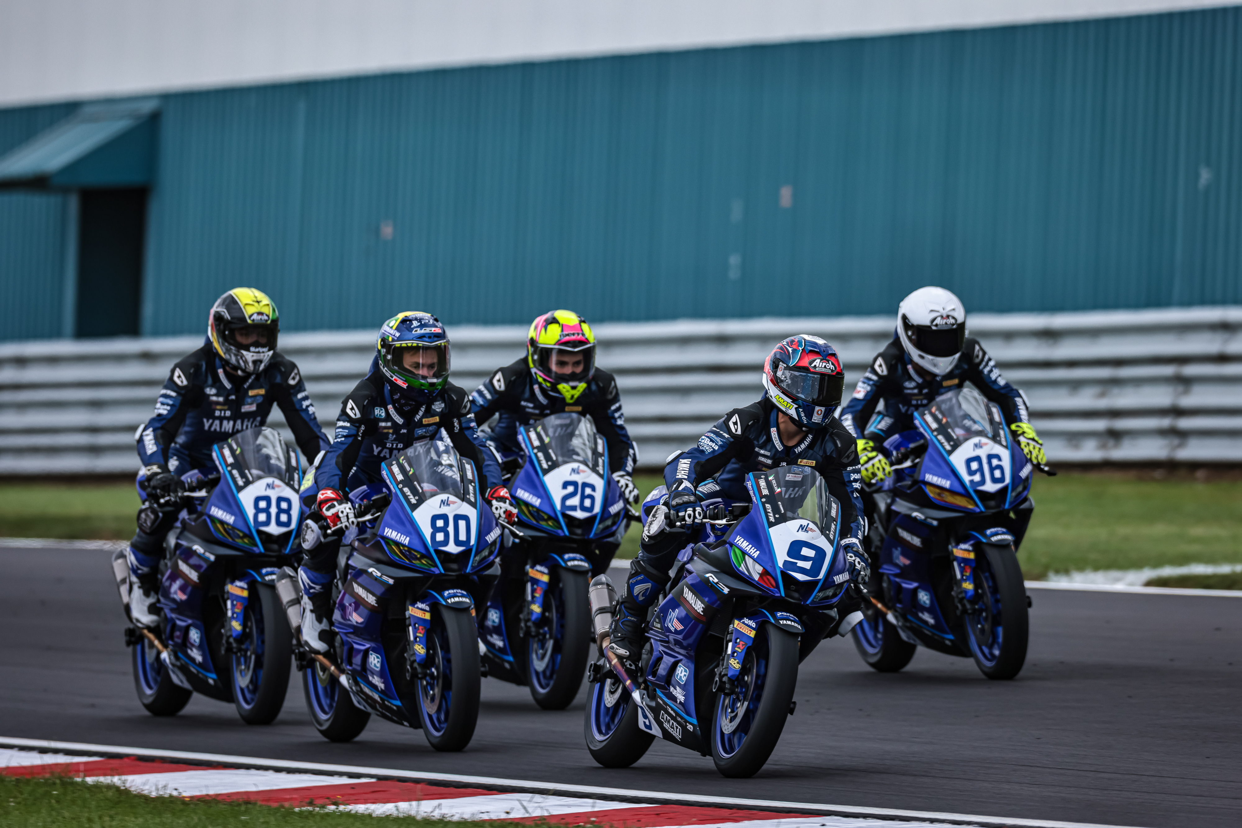 Itlaian R3 The Italian Classic of Imola Calls the R3 bLU cRU Riders | Yamaha Racing