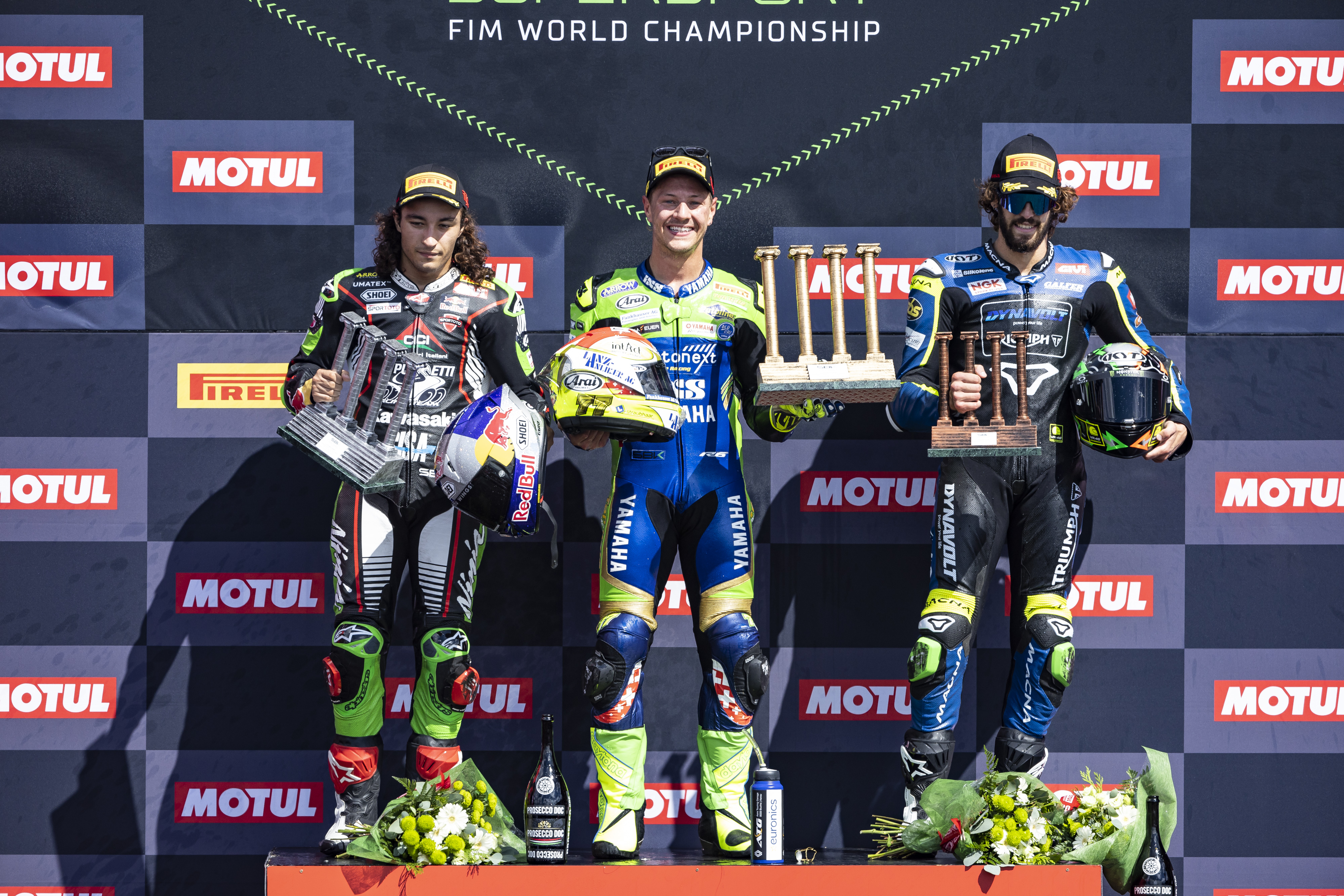 Aegerter Digs Deep to Secure Catalan Double | Yamaha Racing