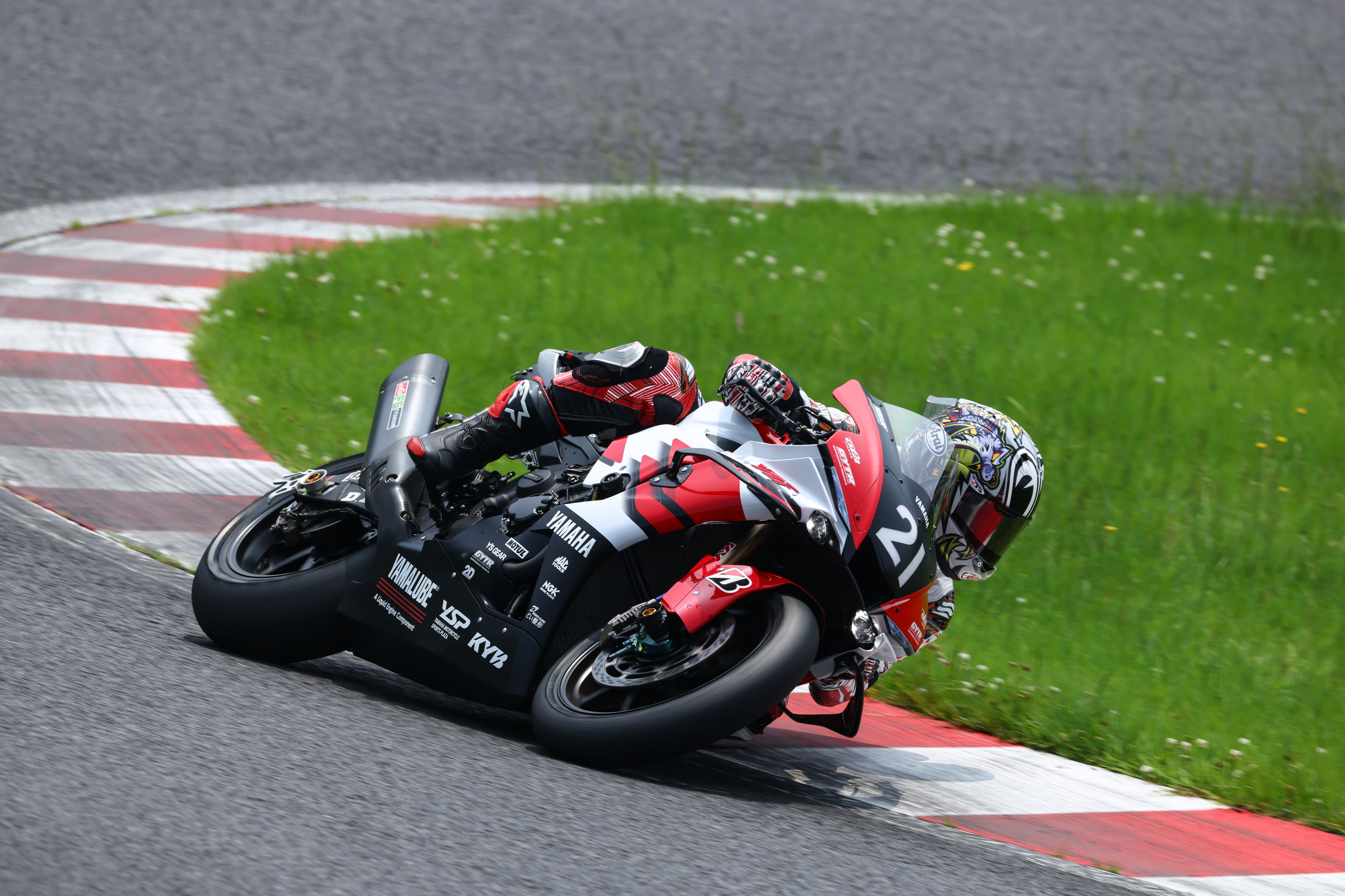 Yamaha Racing Team Riders Gather in Suzuka as Anniversary YZF-R1
