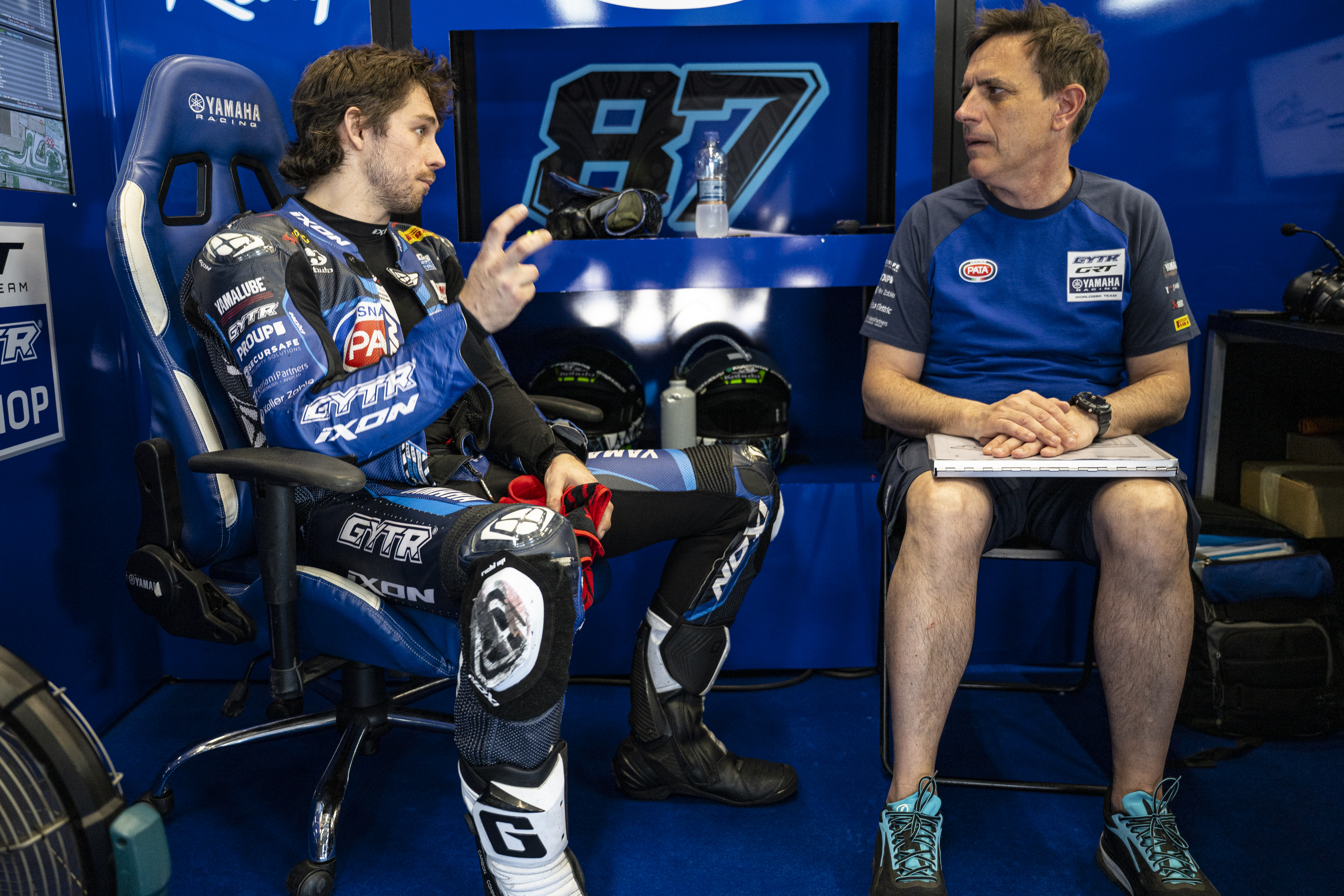 限定 本山哲サイン入Arting Racing team with IMPUL arting RACING TEAM with IMPUL ＃1 本山哲 - 普通。日本の常識