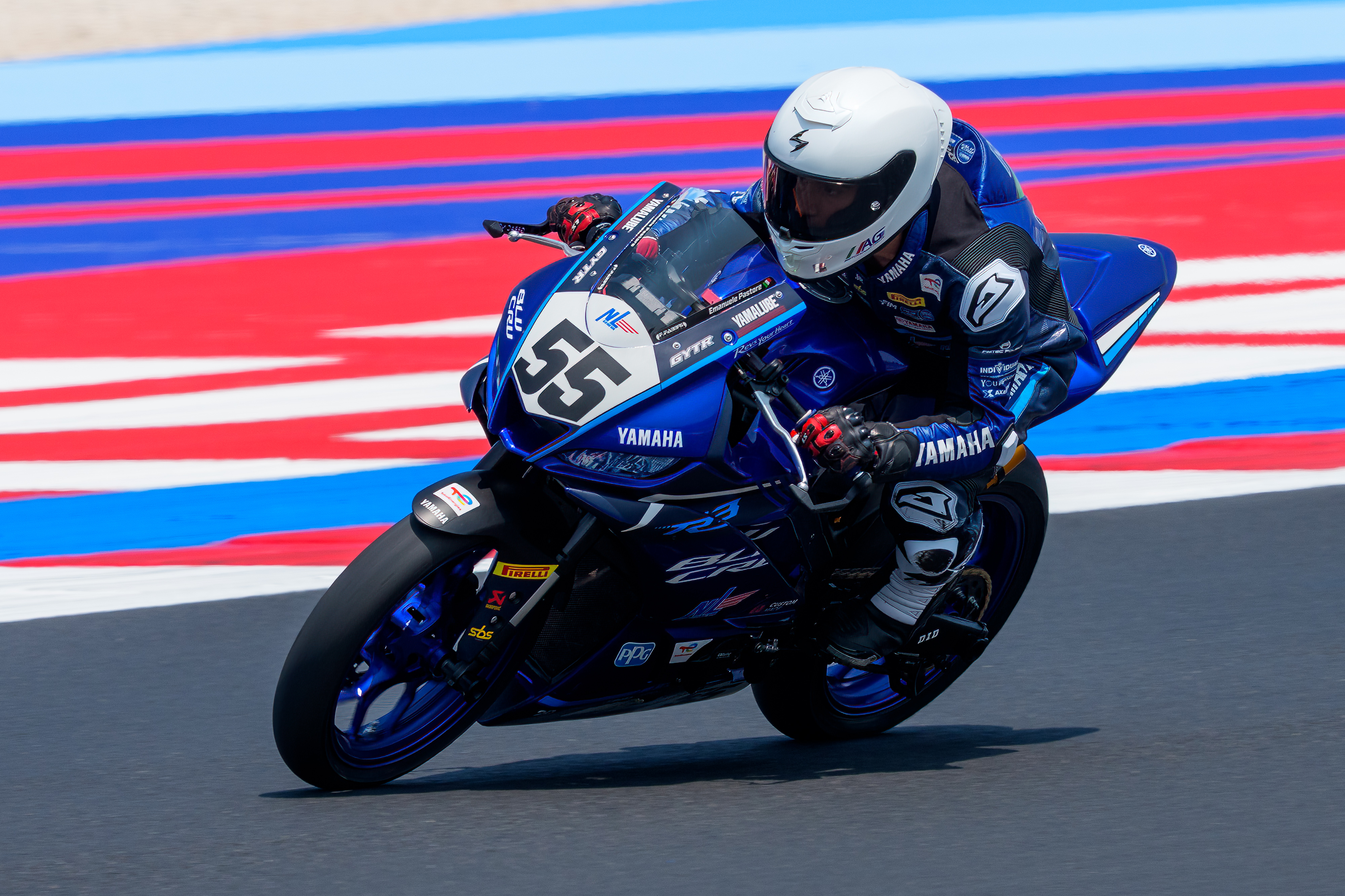Italian SuperFinale Winner: Emanuele Pastore – FIM Yamaha R3 BLU