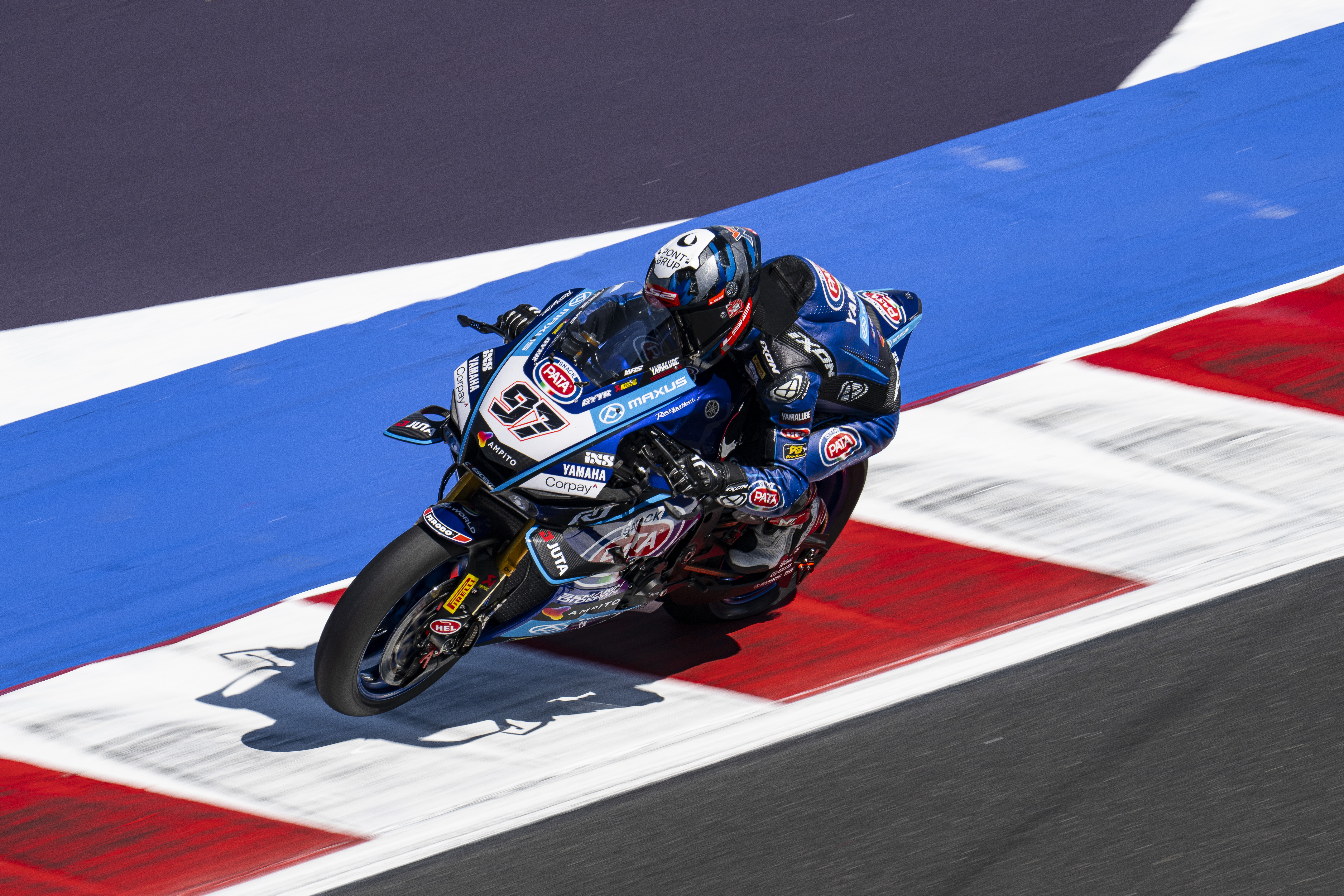Summer Sun and Italian Fans Welcome Pata Maxus Yamaha as WorldSBK